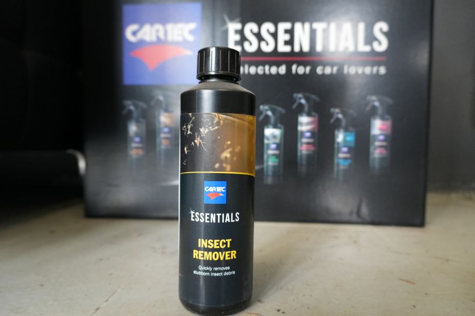 Insect remover
